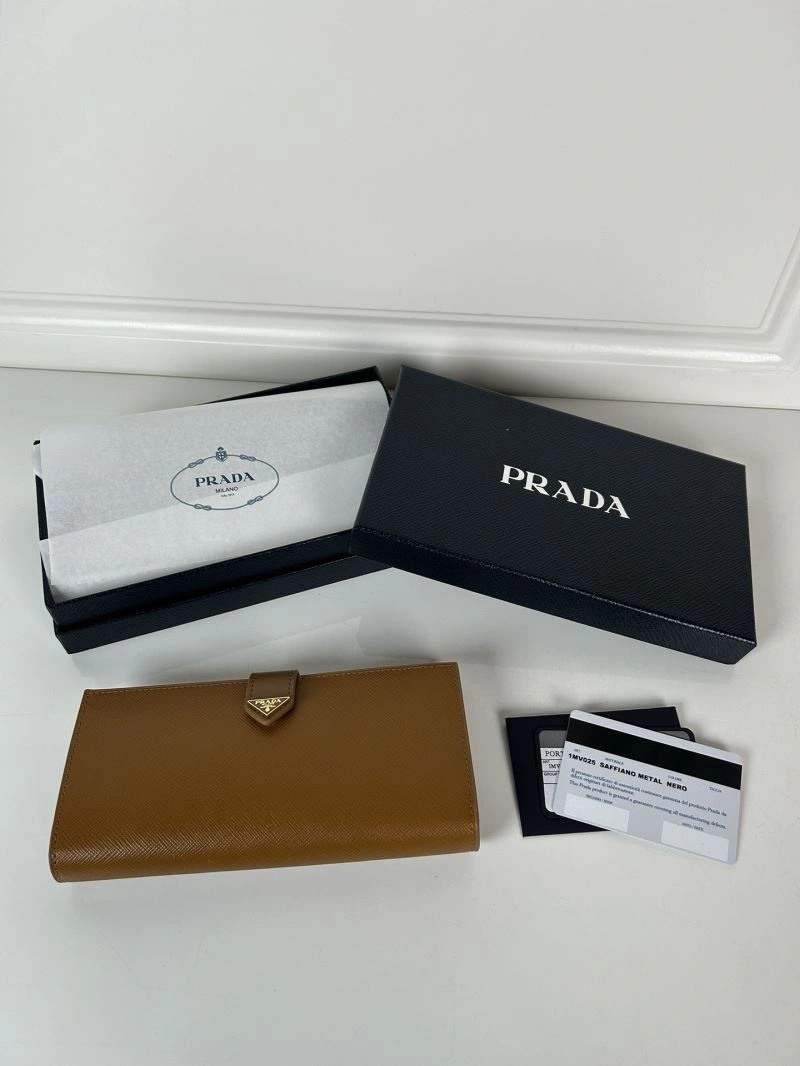 Resilient Prada Wallets Purse 60772