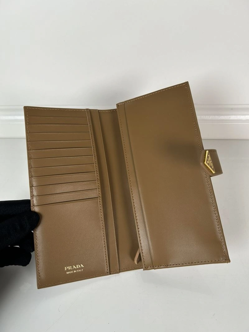 Resilient Prada Wallets Purse 60772