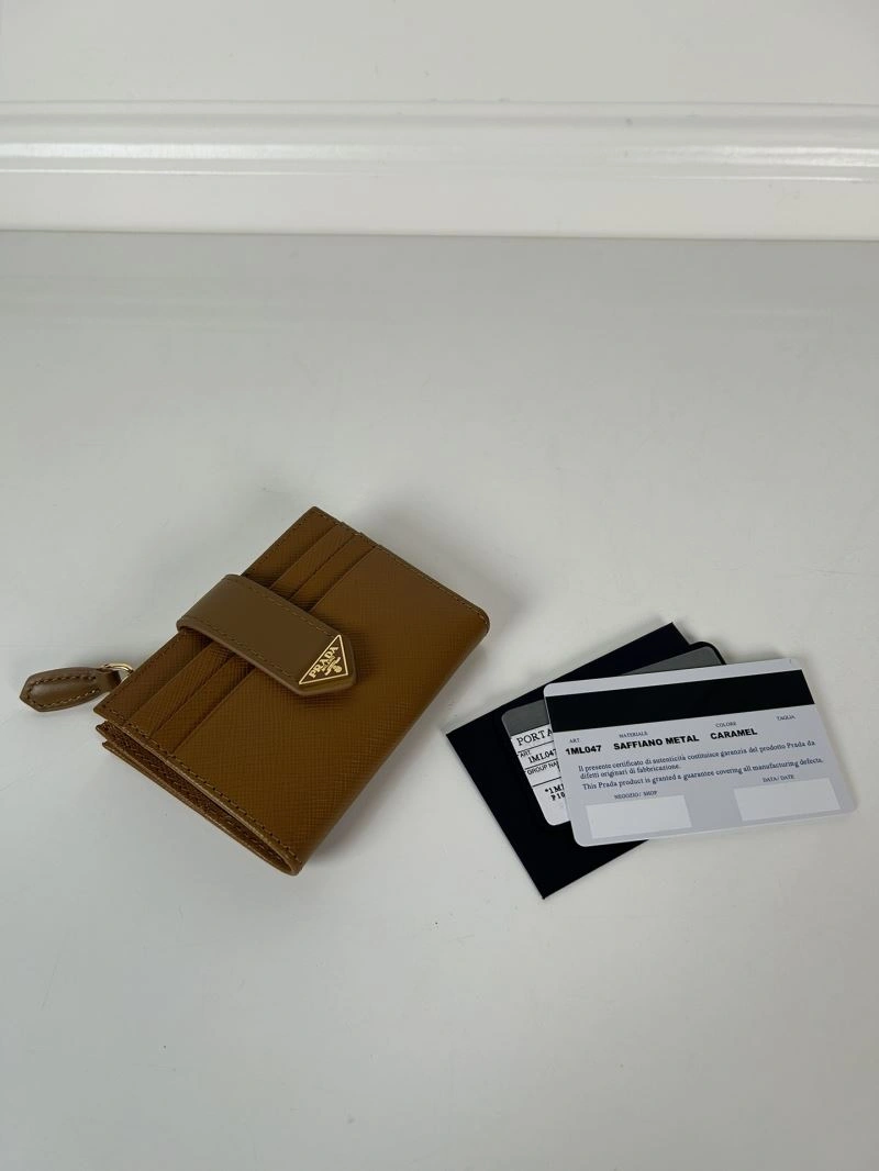 Prada Wallets Purse Attractive 60732
