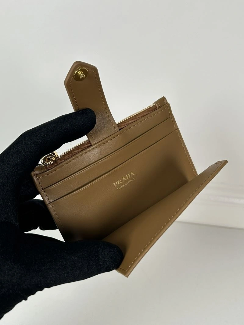 Prada Wallets Purse Youthful 60770