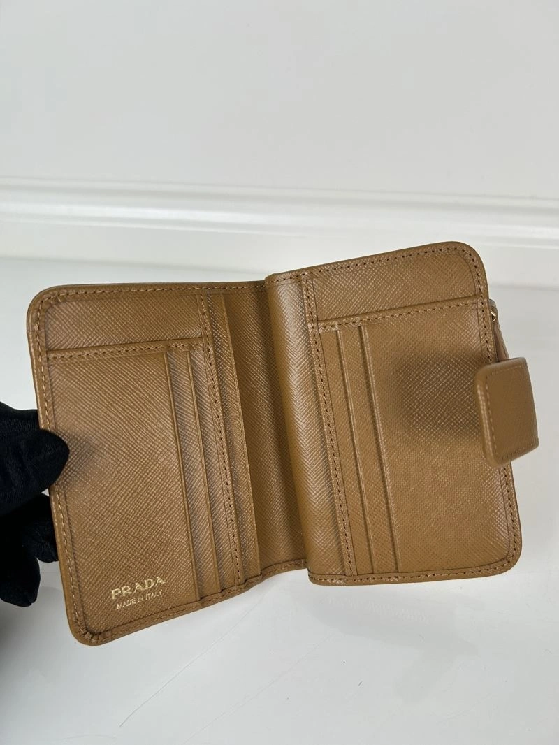 Prada Wallets Purse Sleek 60722