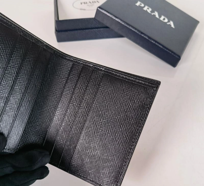 Prada Wallets Purse FreshLook 60758