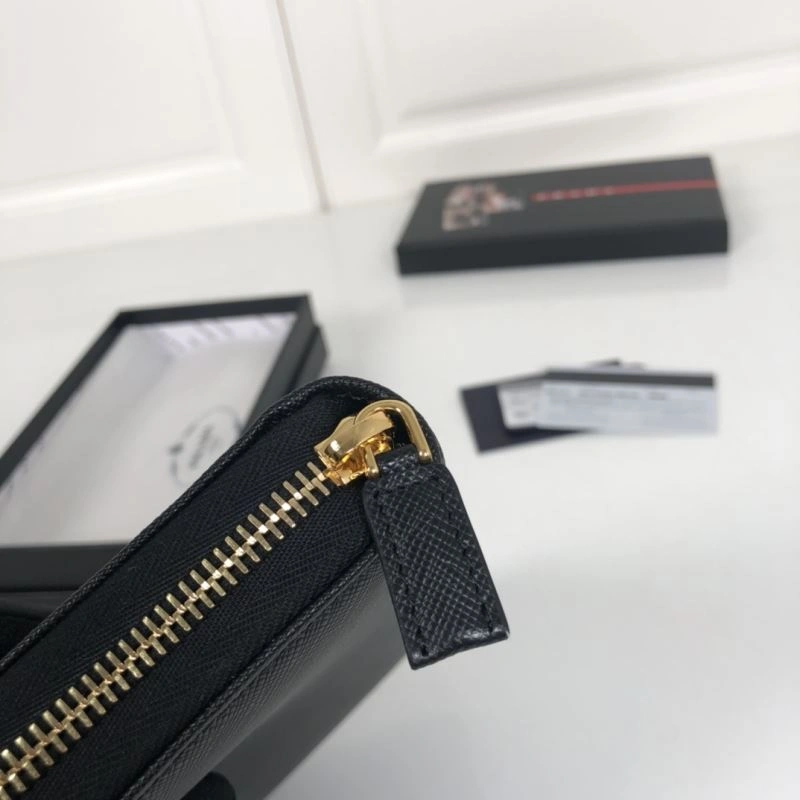 Prada Wallets Purse TravelReady 60716