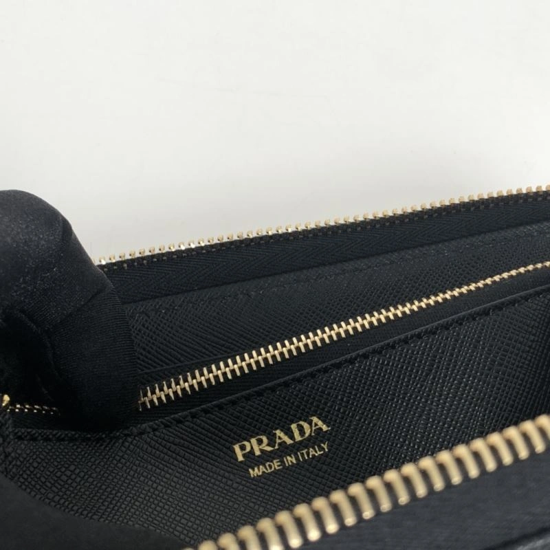 Prada Wallets Purse TravelReady 60716
