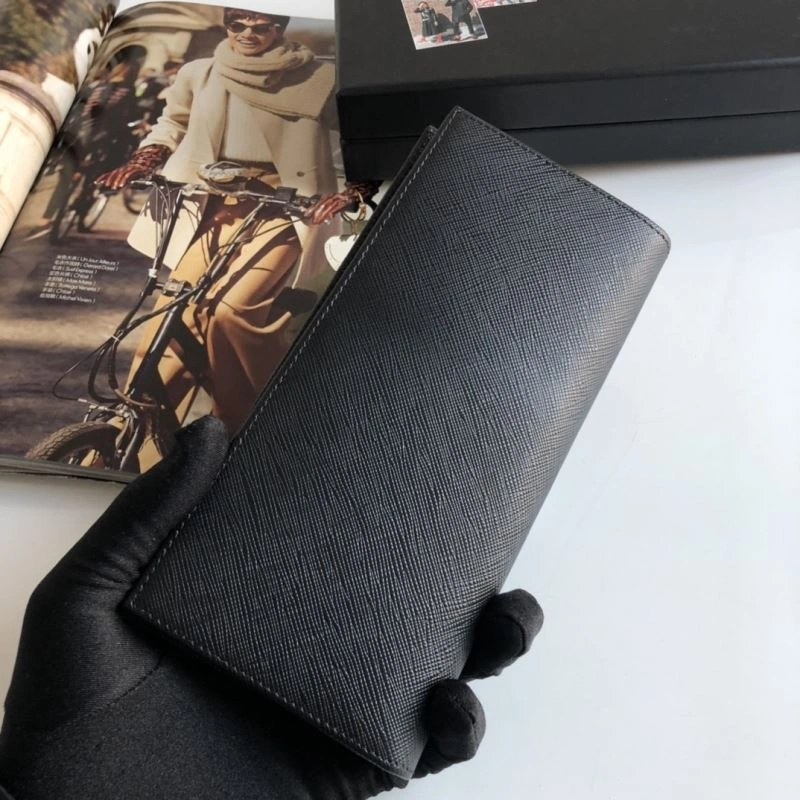 Compact Prada Wallets Purse 60712