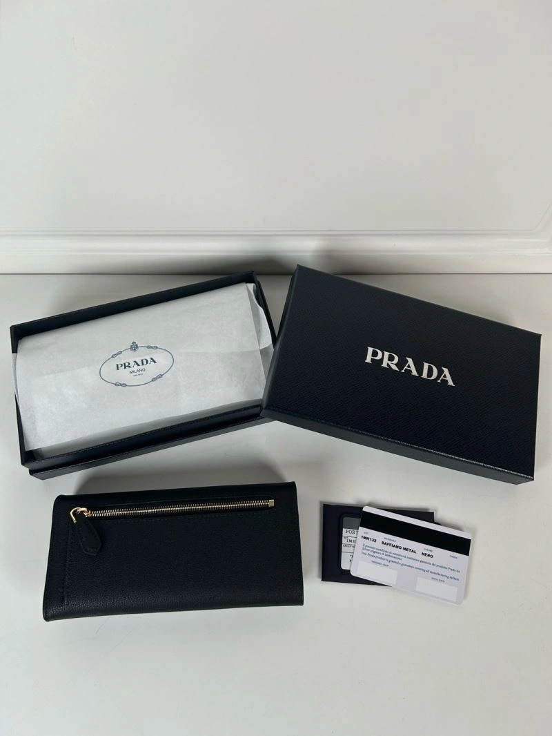 Prada Wallets Purse WaterResistant 60709