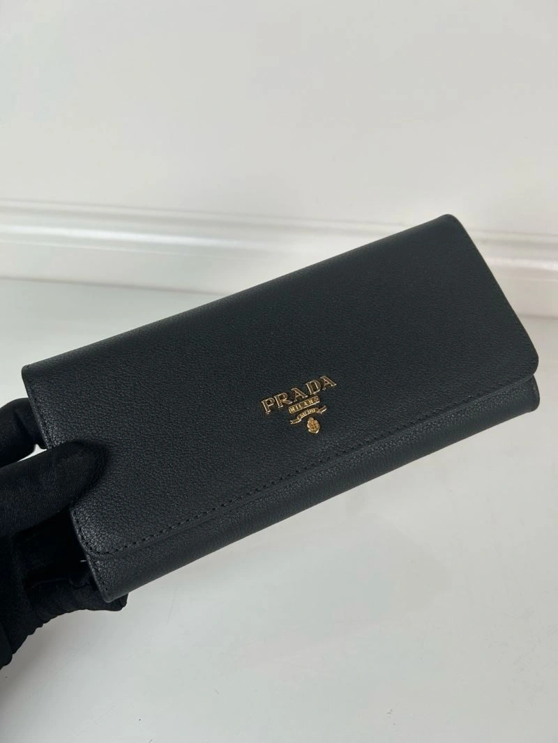 Prada Wallets Purse WaterResistant 60709
