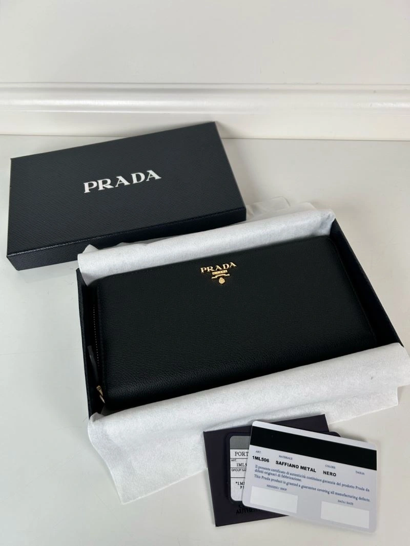 Prada Wallets Purse Cozy 60703