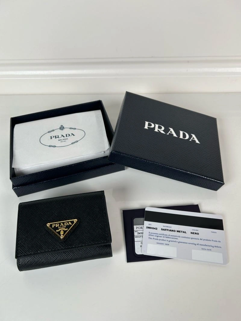 Prada Wallets Purse UrbanChic 60743