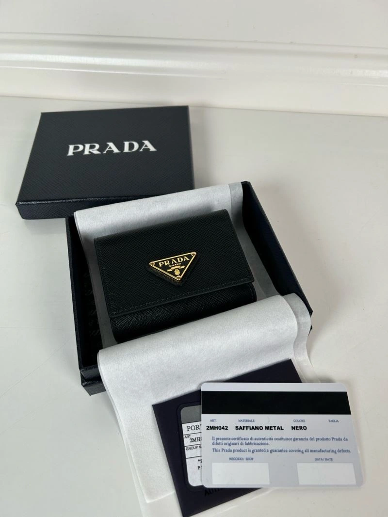 Prada Wallets Purse UrbanChic 60743