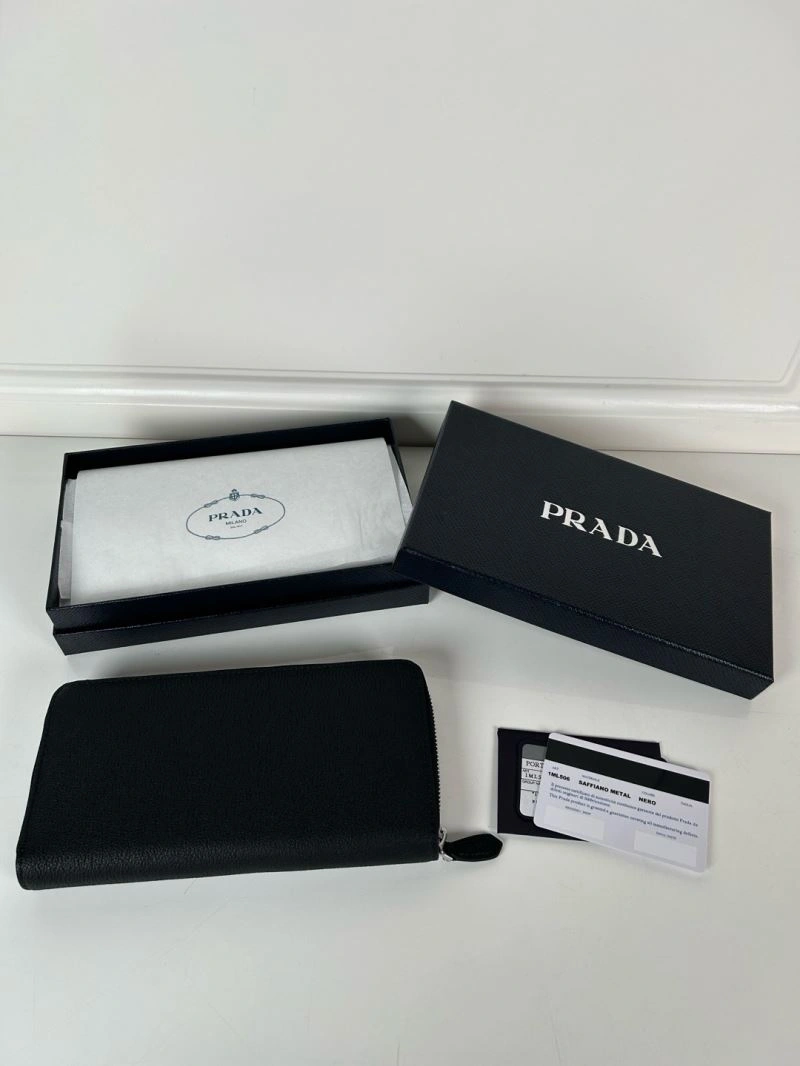 Prada Wallets Purse SunProtective 60705