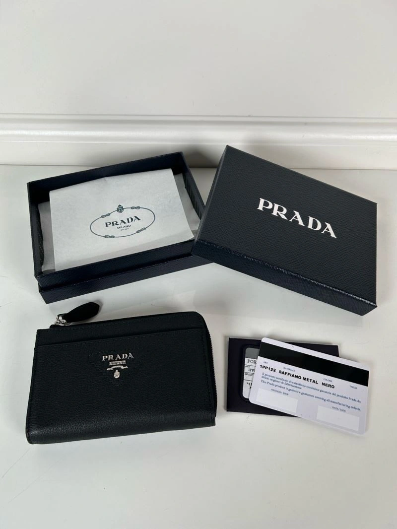 Prada Wallets Purse Durable 60706