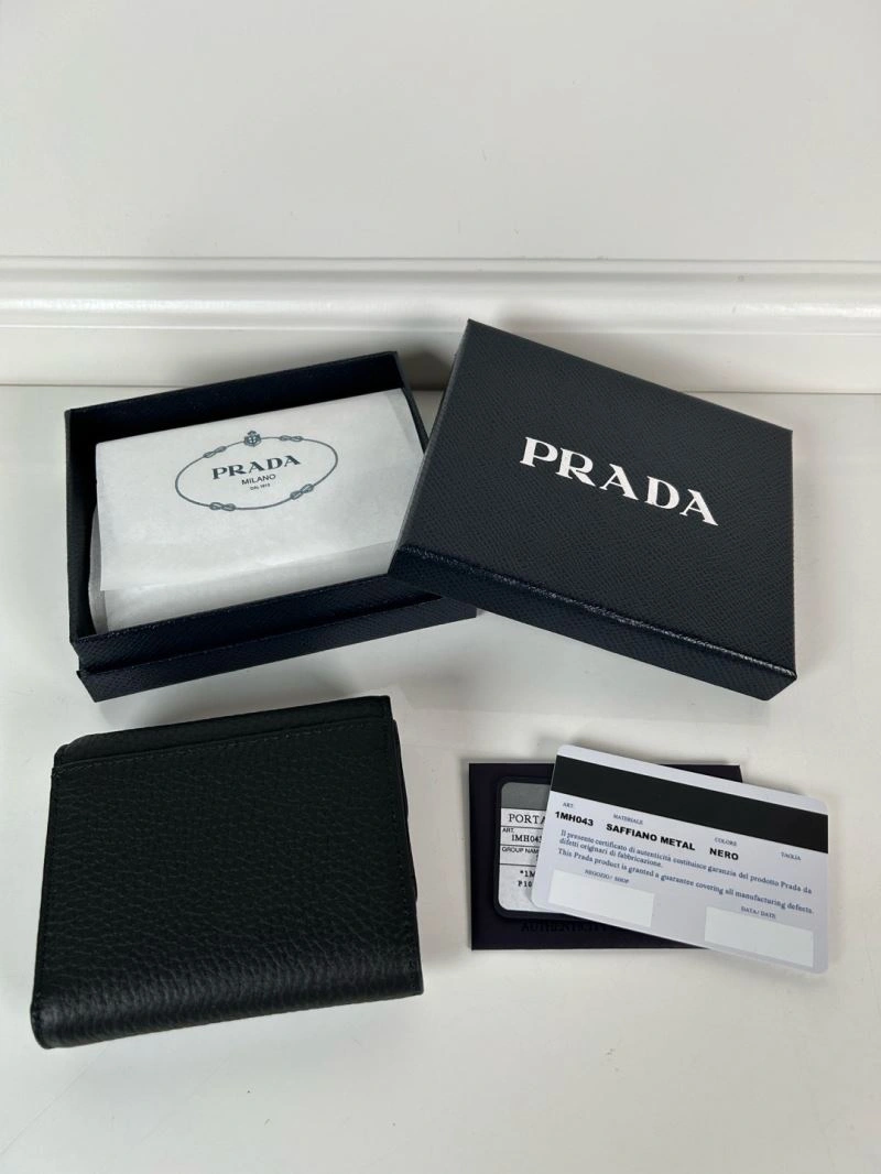 Prada Wallets Purse Attractive 60684