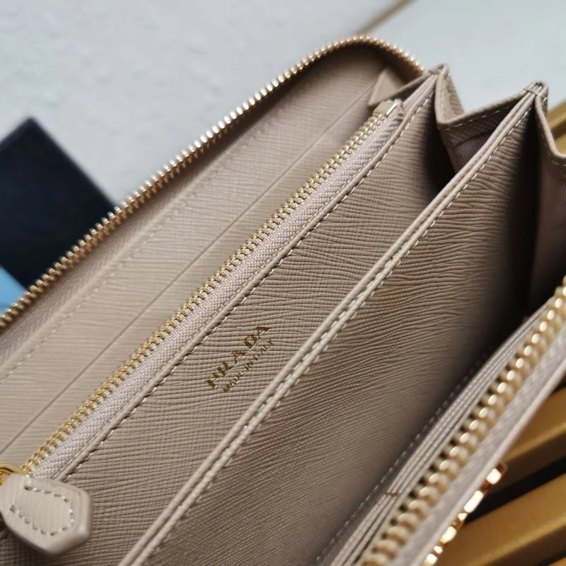 Prada Wallets Purse StreetReady 60625