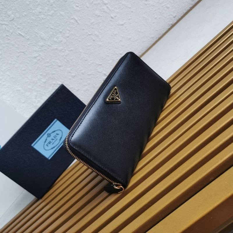 Prada Wallets Purse Trendsetting 60679