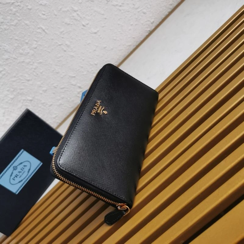 Prada Wallets Purse Trendsetting 60679