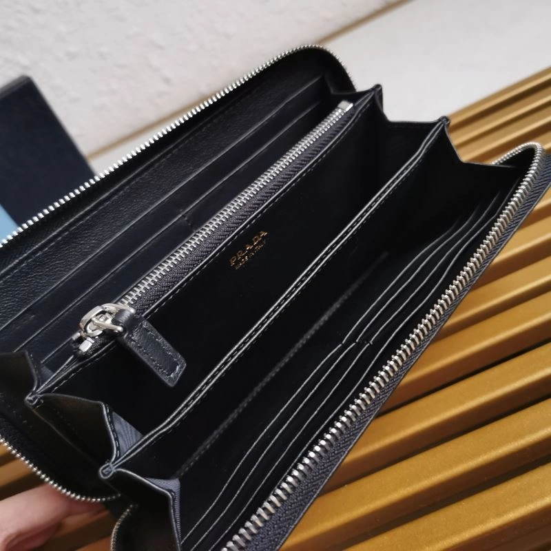 Chic Prada Wallets Purse 60671