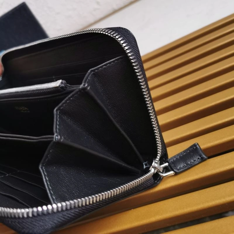 Chic Prada Wallets Purse 60671