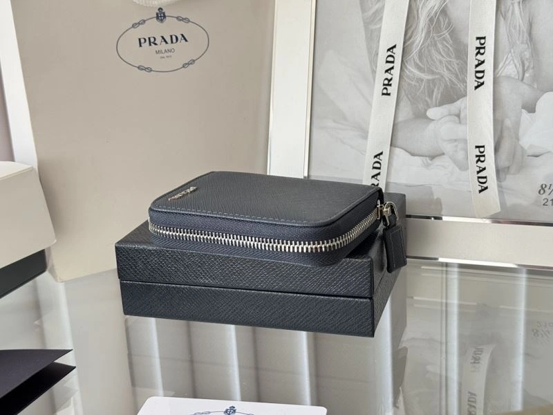 Neat Prada Wallets Purse 65987