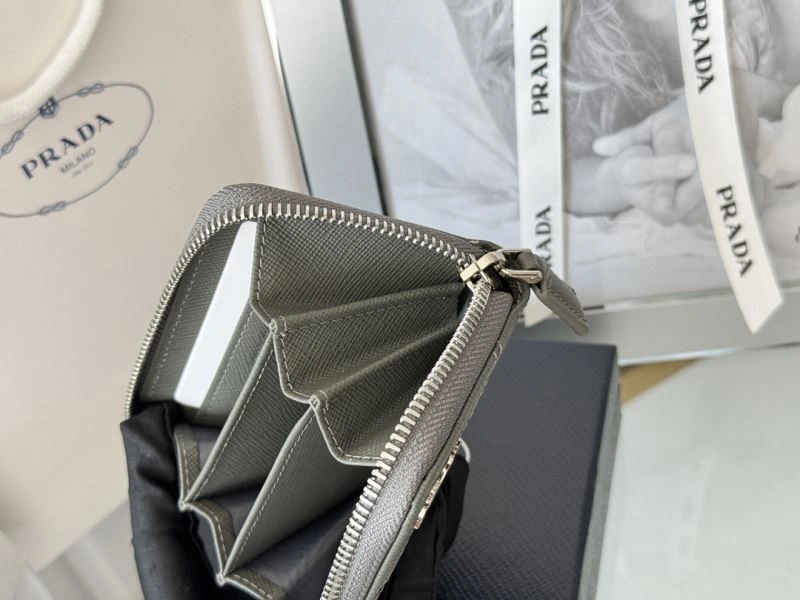 Prada Wallets Purse ModernLook 65968