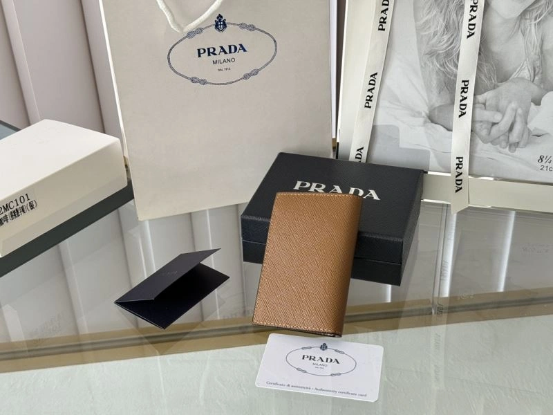 Prada Wallets Purse Practical 65973