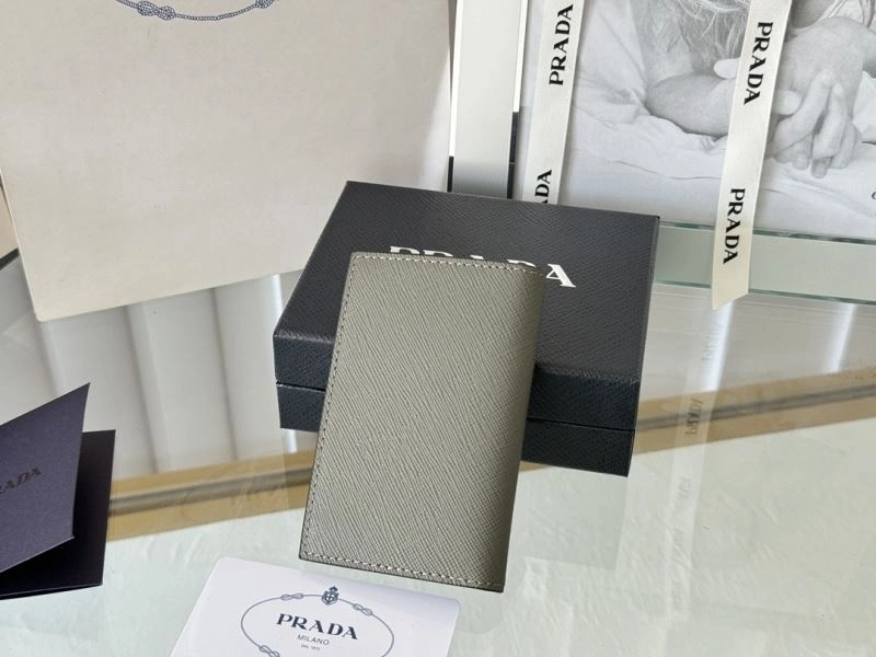 Prada Wallets Purse Attractive 65971