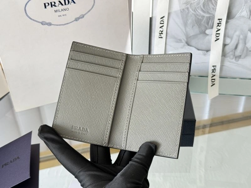 Prada Wallets Purse Attractive 65971