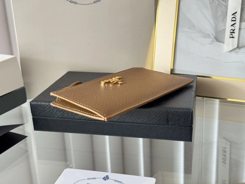 Prada Wallets Purse Seasonal 65996