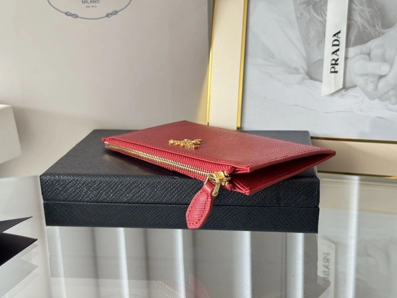 Prada Wallets Purse FashionForward 65964