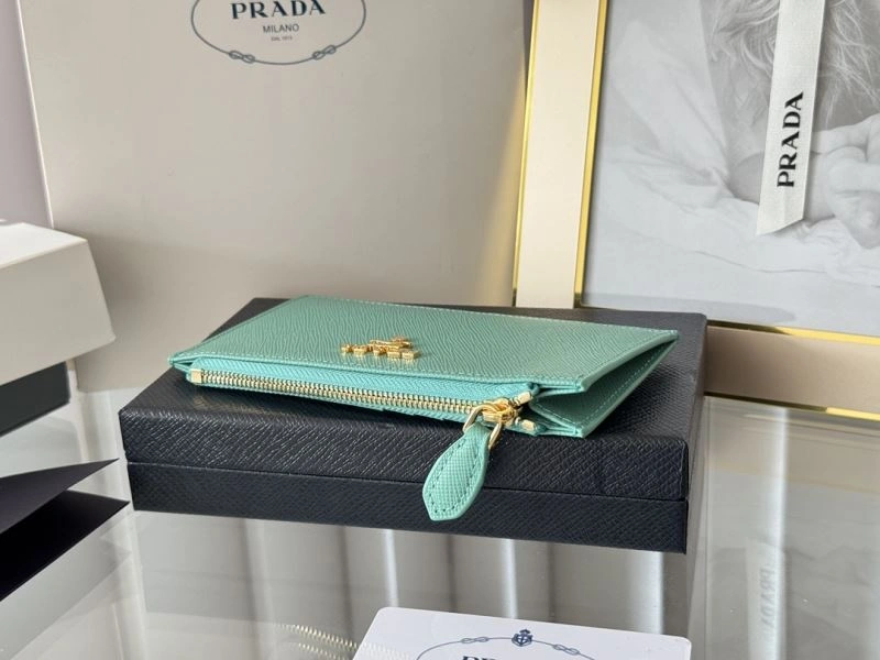 Prada Wallets Purse FashionForward 65957