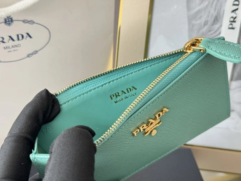 Prada Wallets Purse FashionForward 65957