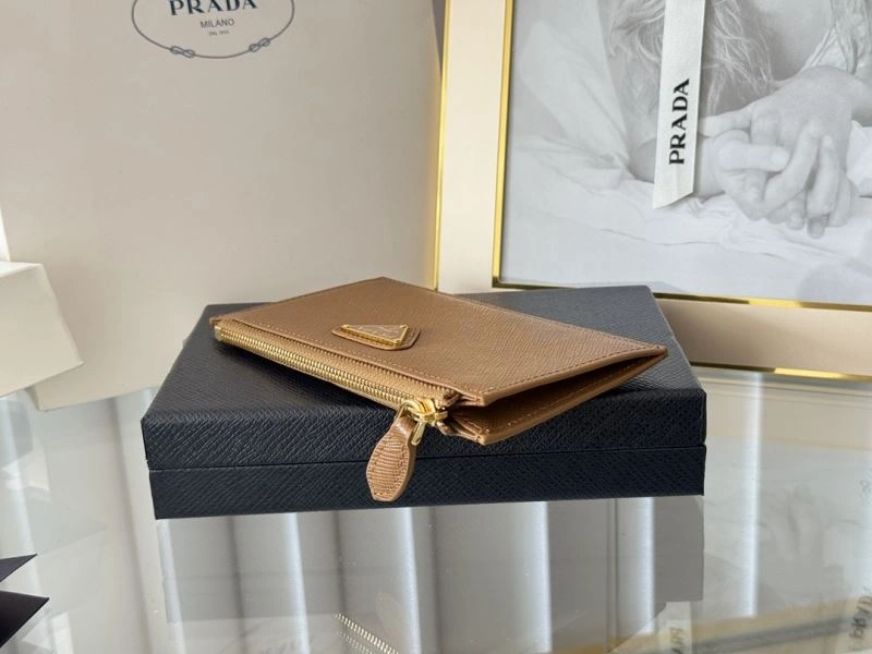 Trendsetting Prada Wallets Purse 65954