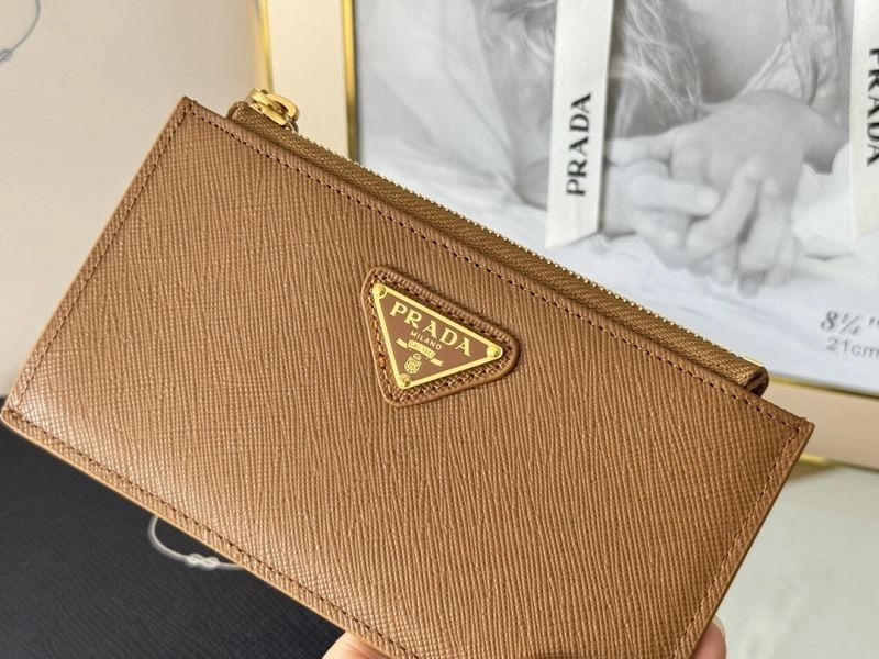 Trendsetting Prada Wallets Purse 65954