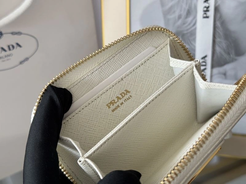 Prada Wallets Purse Fashionable 65946