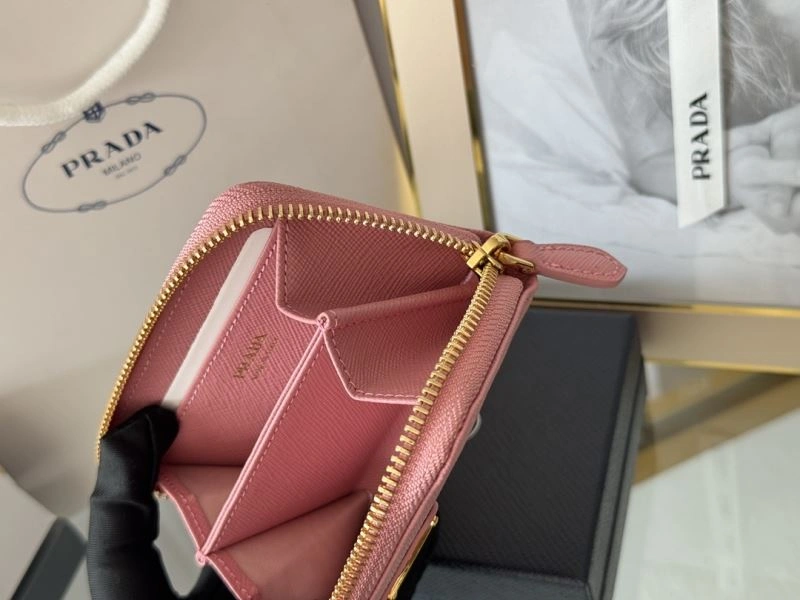 Prada Wallets Purse ModernLook 65984