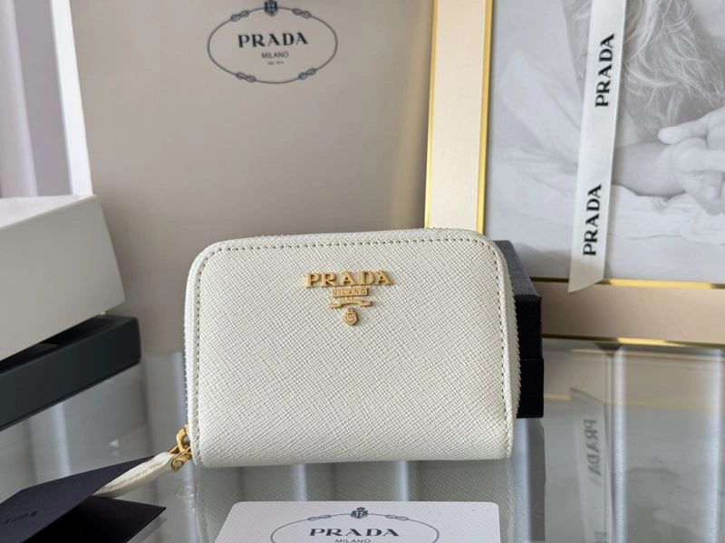 Prada Wallets Purse Stylish 65941