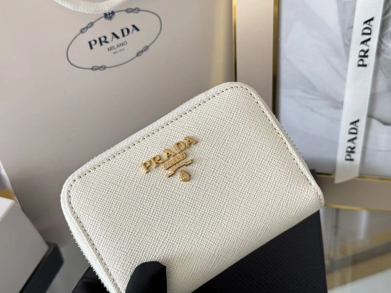 Prada Wallets Purse Stylish 65941