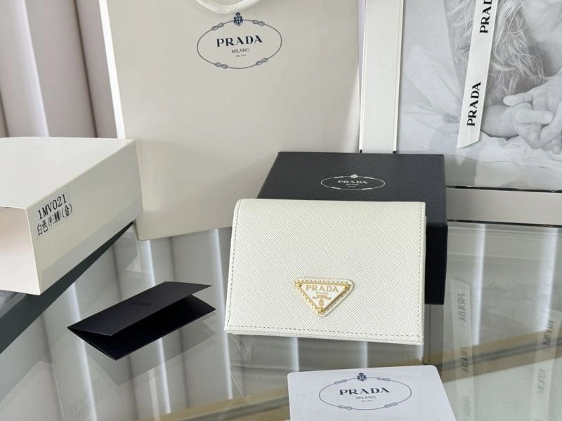 Sustainable Prada Wallets Purse 65910