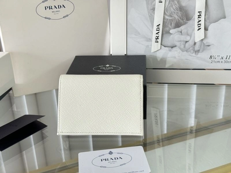 Sustainable Prada Wallets Purse 65910