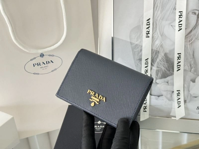 Prada Wallets Purse Elegant 66034