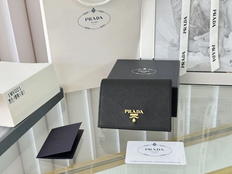 Bright Prada Wallets Purse 65895