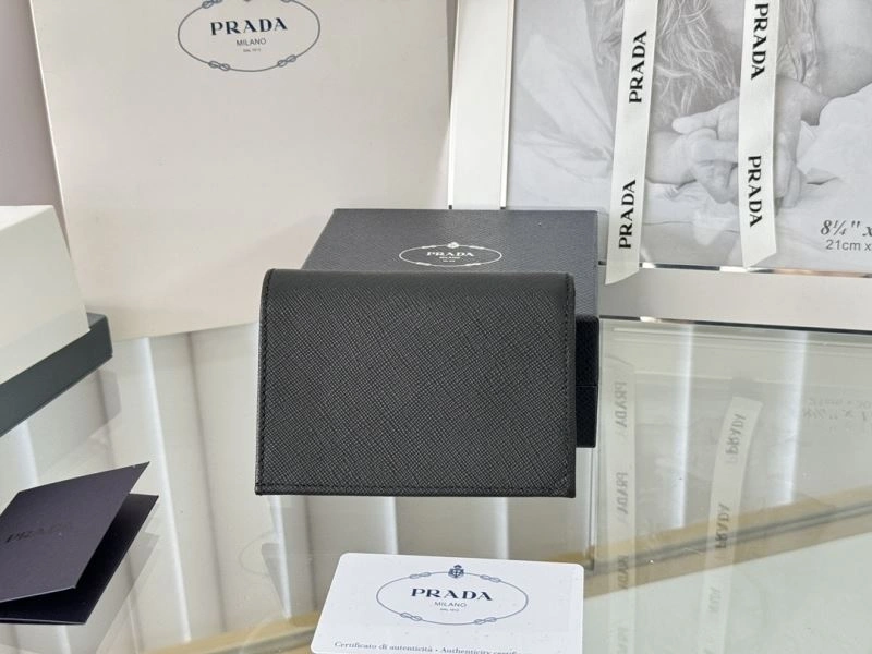 Bright Prada Wallets Purse 65895