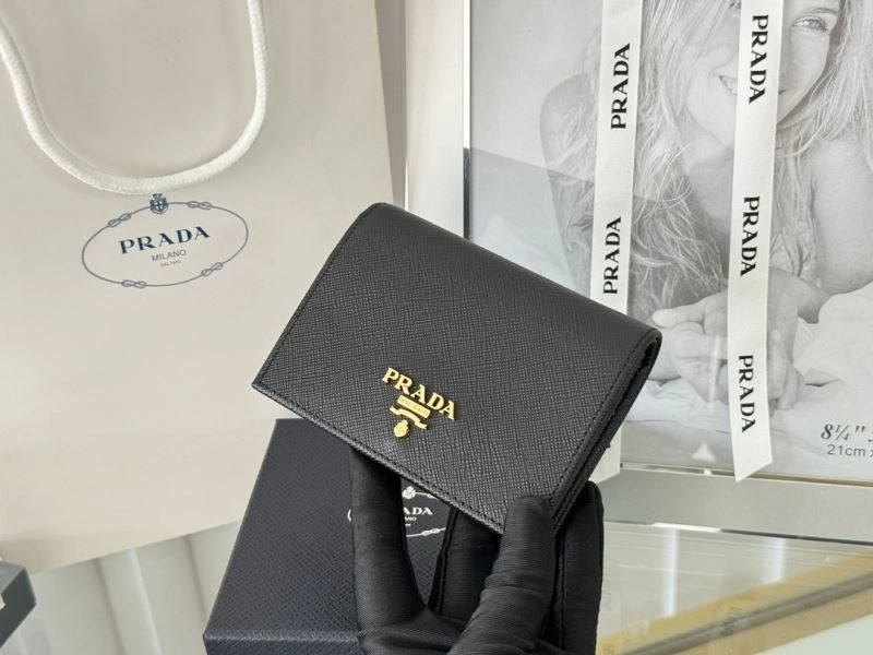 Bright Prada Wallets Purse 65895