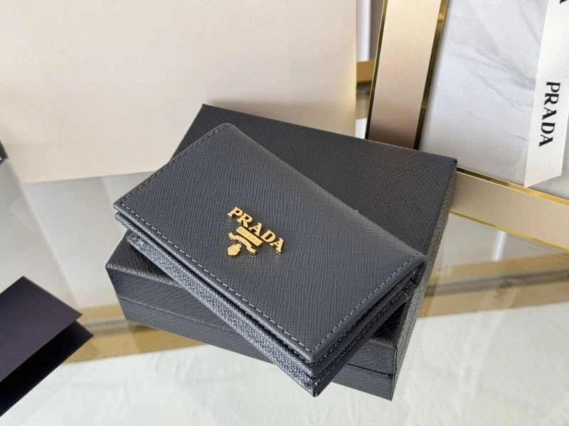 Prada Wallets Purse Attractive 57003