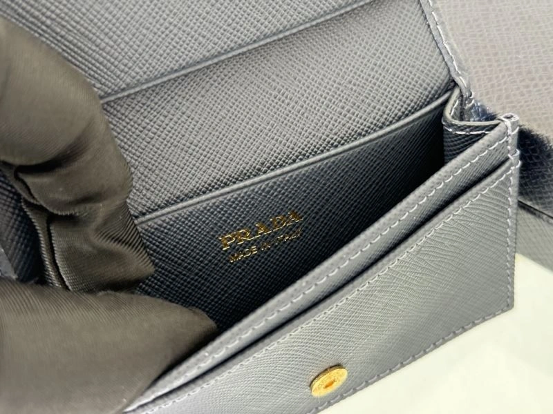 Prada Wallets Purse Attractive 57003