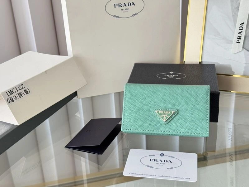 Vibrant Prada Wallets Purse 56975