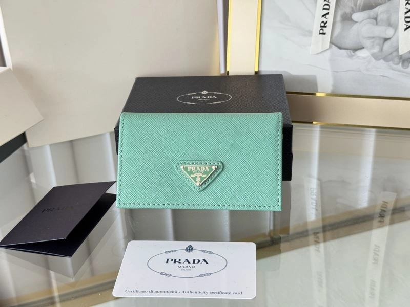 Vibrant Prada Wallets Purse 56975