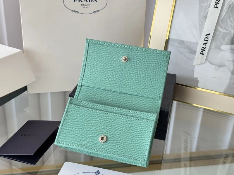 Vibrant Prada Wallets Purse 56975