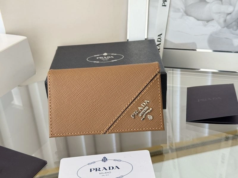 Prada Wallets Purse Youthful 56981