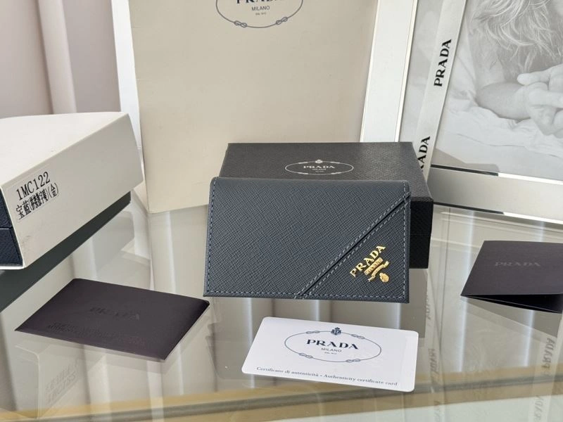 Sleek Prada Wallets Purse 56970